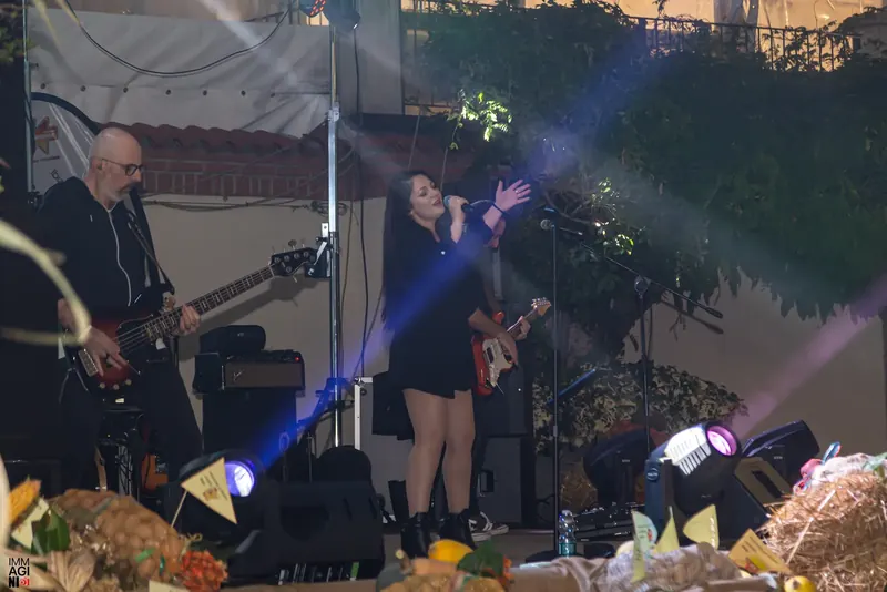 Concerto serale sotto il tendone